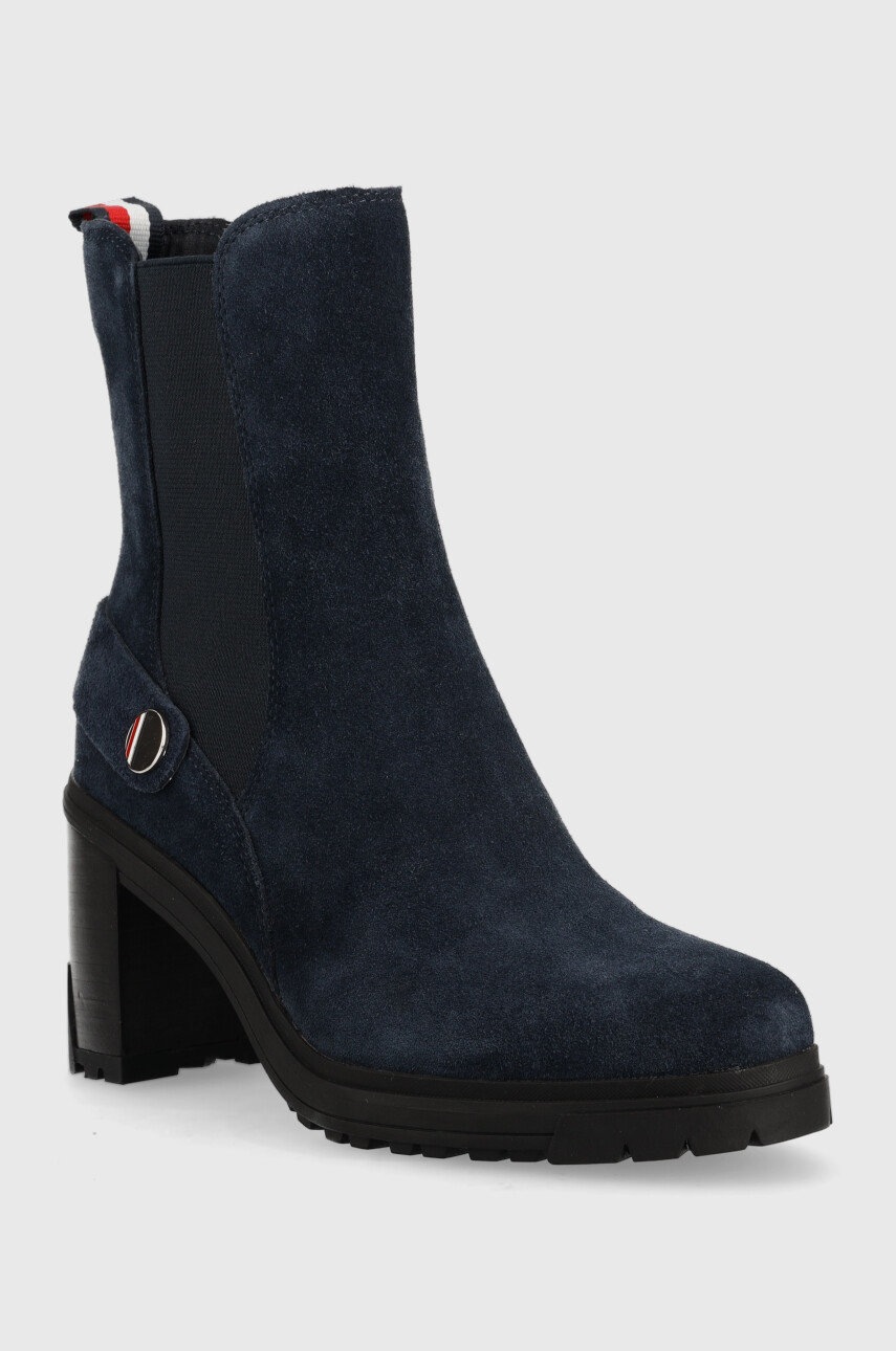 Замшевые ботинки Tommy Hilfiger Outdoor High Heel Boot женские цвет синий каблук кирпичик
Замшевые ботинки Tommy Hilfiger Outdoor High Heel Boot женские цвет синий каблук кирпичик