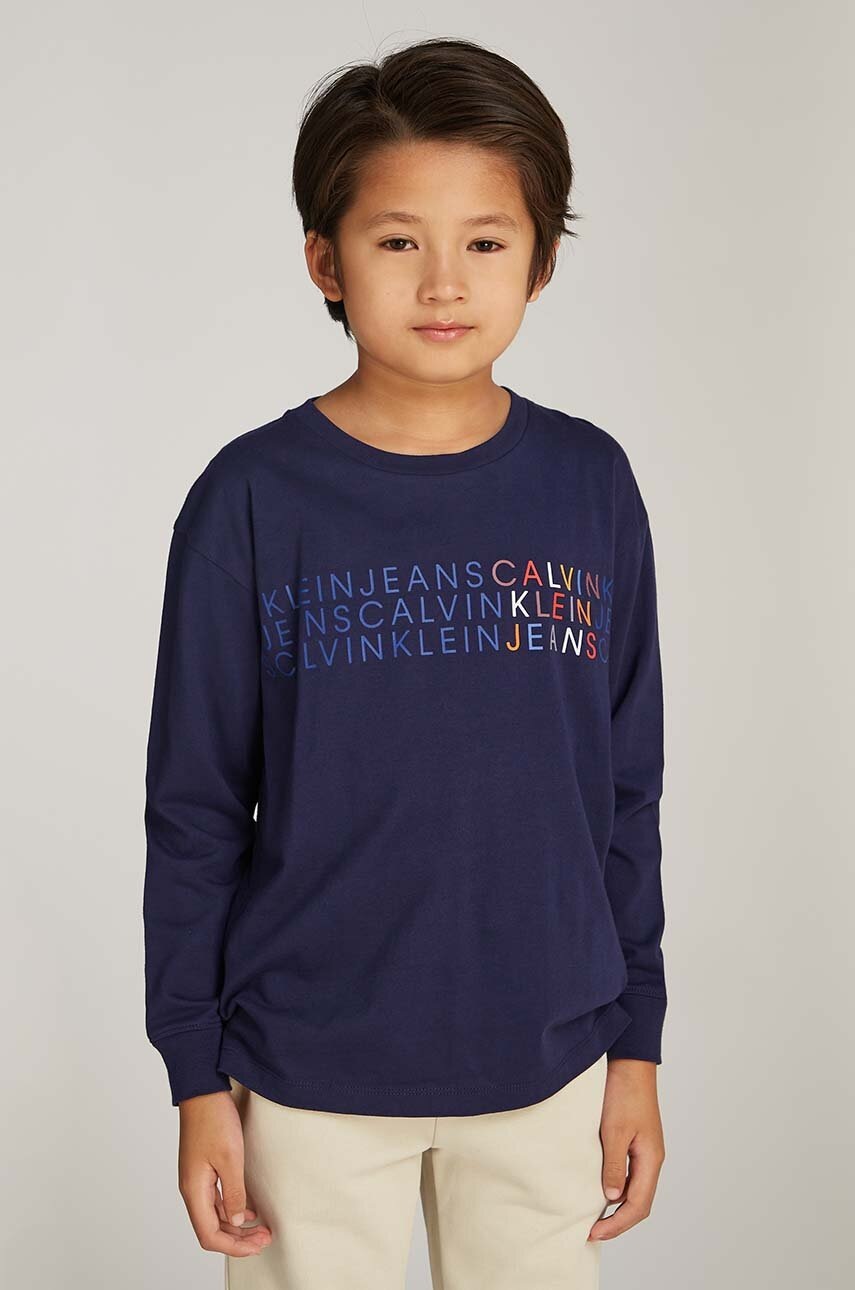 Детска блуза с дълги ръкави Calvin Klein Jeans в тъмносиньо с принт IB0IB02405, Тъмносин
Детска блуза с дълги ръкави Calvin Klein Jeans в тъмносиньо с принт IB0IB02405, Тъмносин