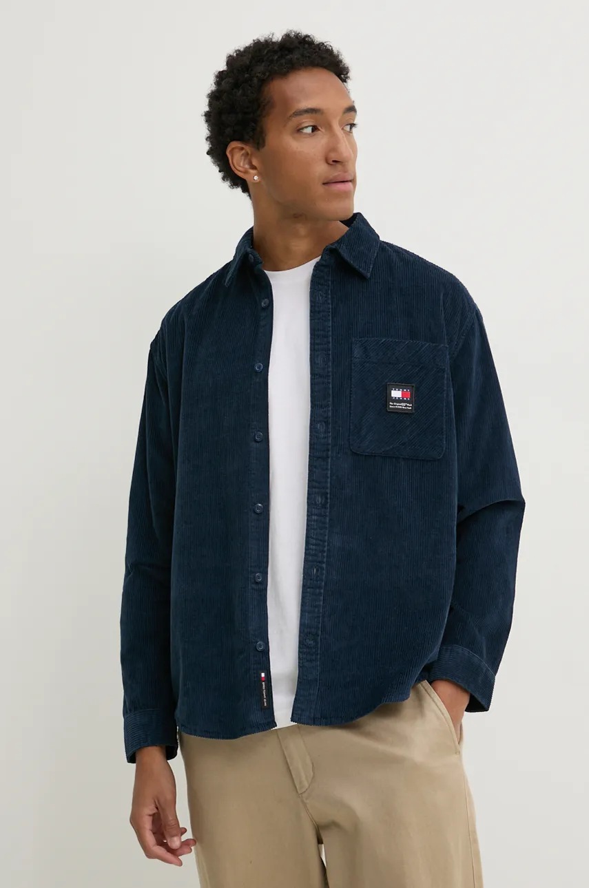 Джинсова риза Tommy Jeans в тъмносиньо със свободна кройка с класическа яка DM0DM19660, Тъмносин
Джинсова риза Tommy Jeans в тъмносиньо със свободна кройка с класическа яка DM0DM19660, Тъмносин