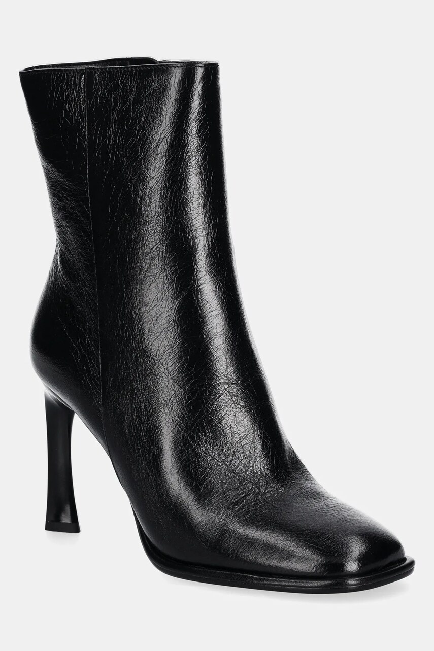 Кожени боти MICHAEL Michael Kors Kelsea в черно с тънък ток 40F4KLHE6L.001, Черен
Кожени боти MICHAEL Michael Kors Kelsea в черно с тънък ток 40F4KLHE6L.001, Черен