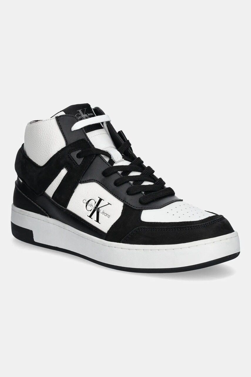 Маратонки Calvin Klein Jeans BASKET CUP MID LACEUP AUTHENTIC в черно YM0YM01109, Черен
Маратонки Calvin Klein Jeans BASKET CUP MID LACEUP AUTHENTIC в черно YM0YM01109, Черен