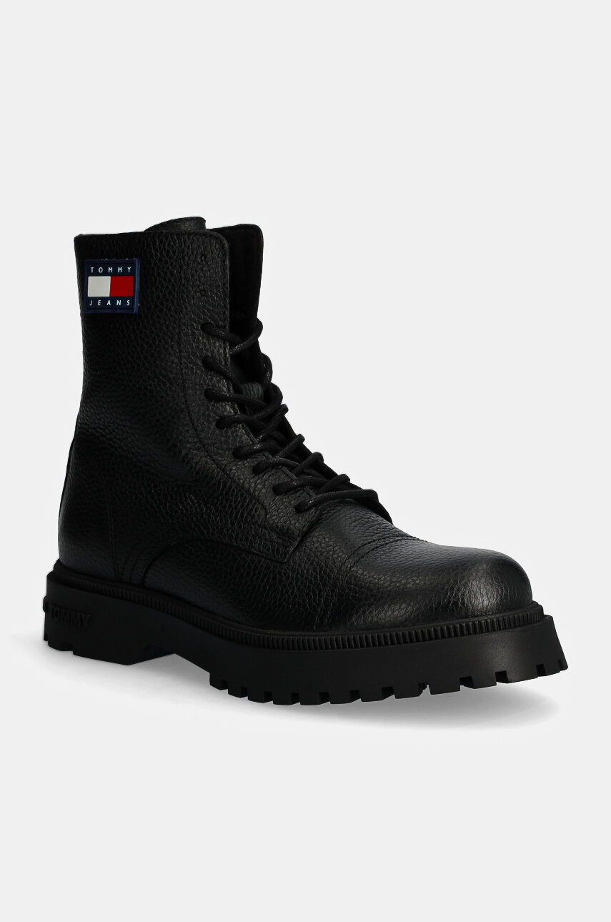 Кожени обувки Tommy Jeans TJM LACE UP MID BOOT TUMBLED WL в черно EM0EM01470, Черен
Кожени обувки Tommy Jeans TJM LACE UP MID BOOT TUMBLED WL в черно EM0EM01470, Черен