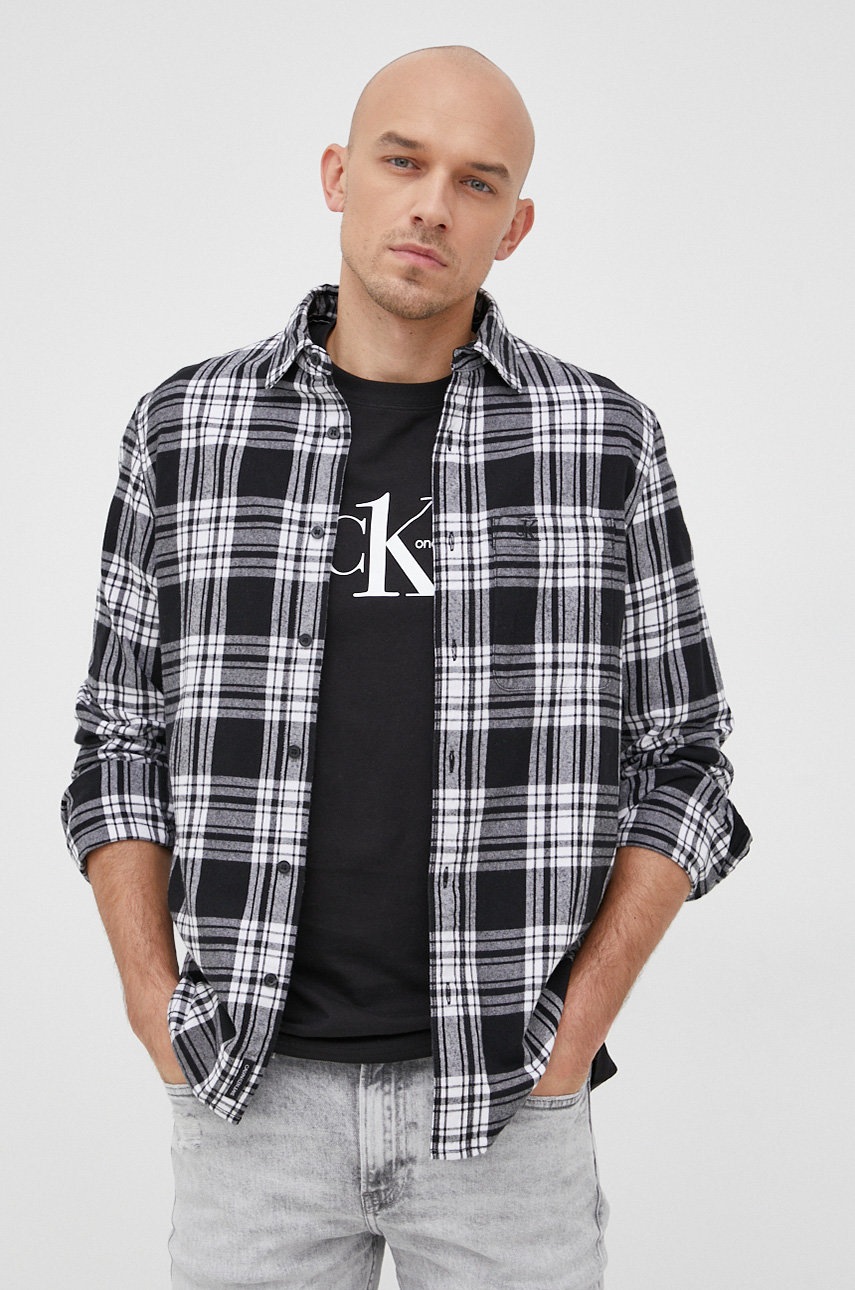 Памучна риза Calvin Klein Jeans мъжка в черно със стандартна кройка с класическа яка, Черен
Памучна риза Calvin Klein Jeans мъжка в черно със стандартна кройка с класическа яка, Черен