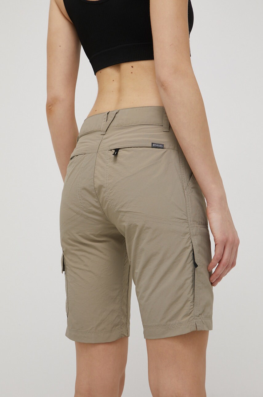Шорти outdoor Columbia Silver Ridge 2.0 жіночі колір зелений однотонні середня посадка
Шорти outdoor Columbia Silver Ridge 2.0 жіночі колір зелений однотонні середня посадка