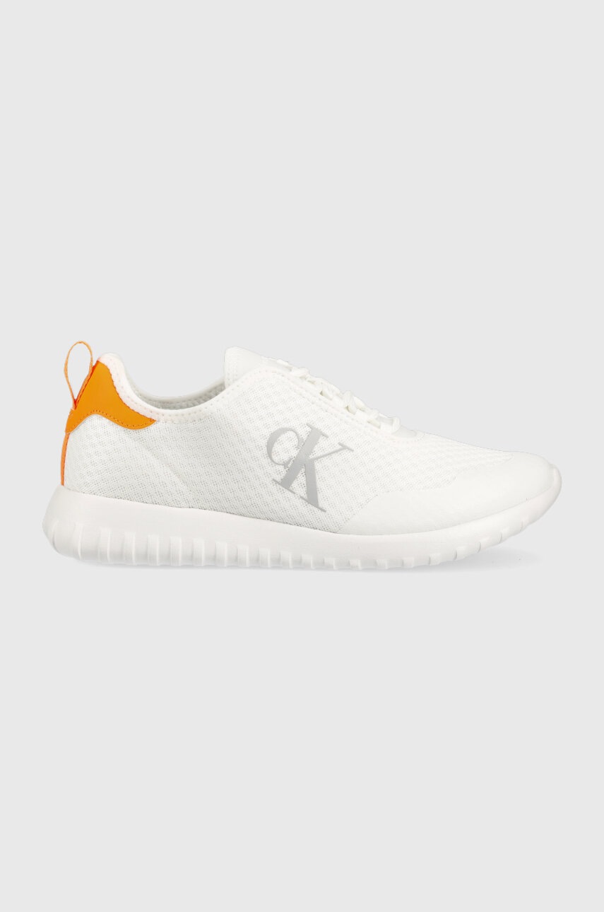 Маратонки Calvin Klein Jeans SPORTY RUNNER EVA SLIPON MESH в черно YM0YM00627, Бял
Маратонки Calvin Klein Jeans SPORTY RUNNER EVA SLIPON MESH в черно YM0YM00627, Бял