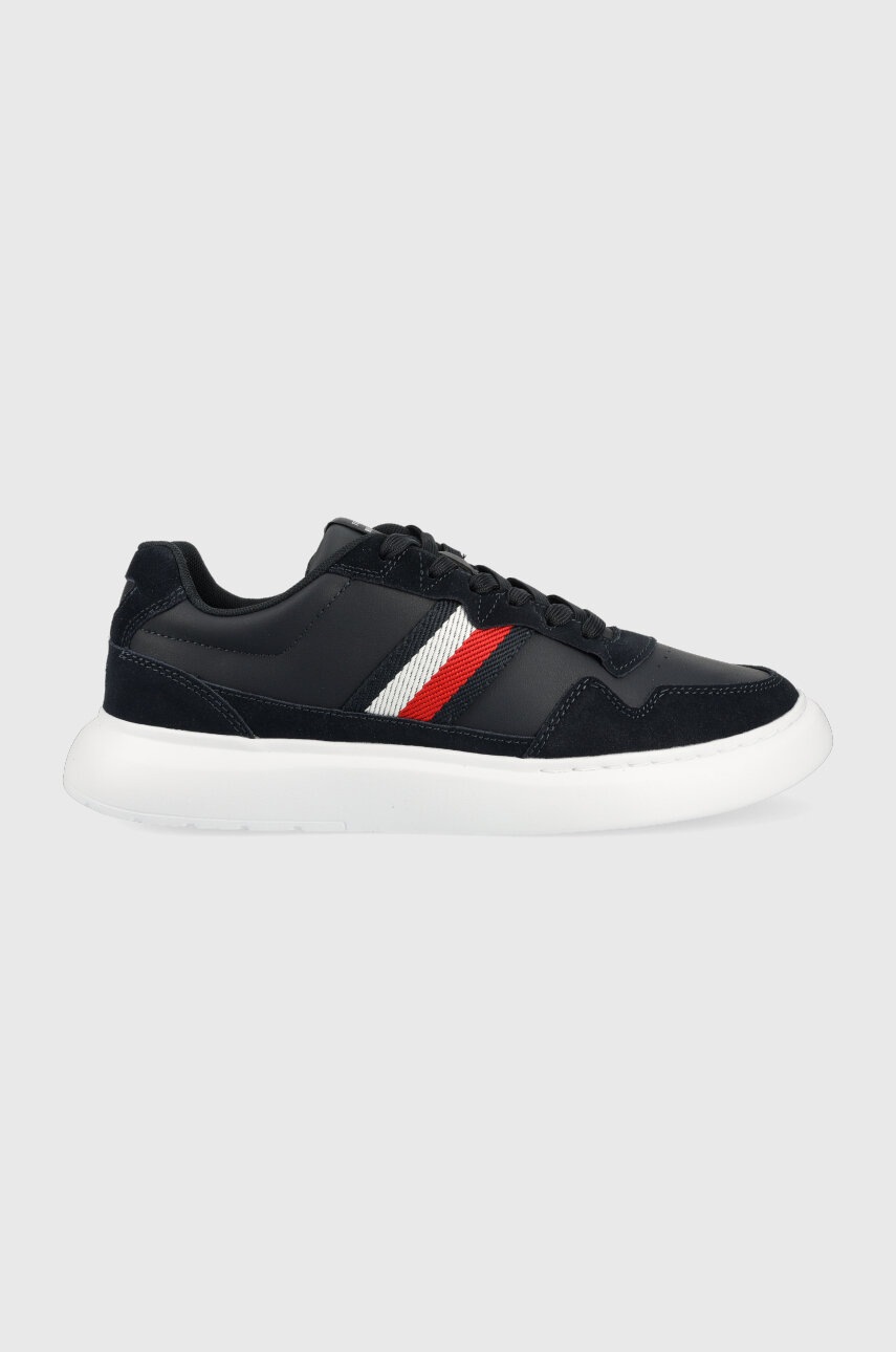 Маратонки Tommy Hilfiger LIGHTWEIGHT LEATHER MIX CUP в тъмносиньо FM0FM04427, Тъмносин
Маратонки Tommy Hilfiger LIGHTWEIGHT LEATHER MIX CUP в тъмносиньо FM0FM04427, Тъмносин