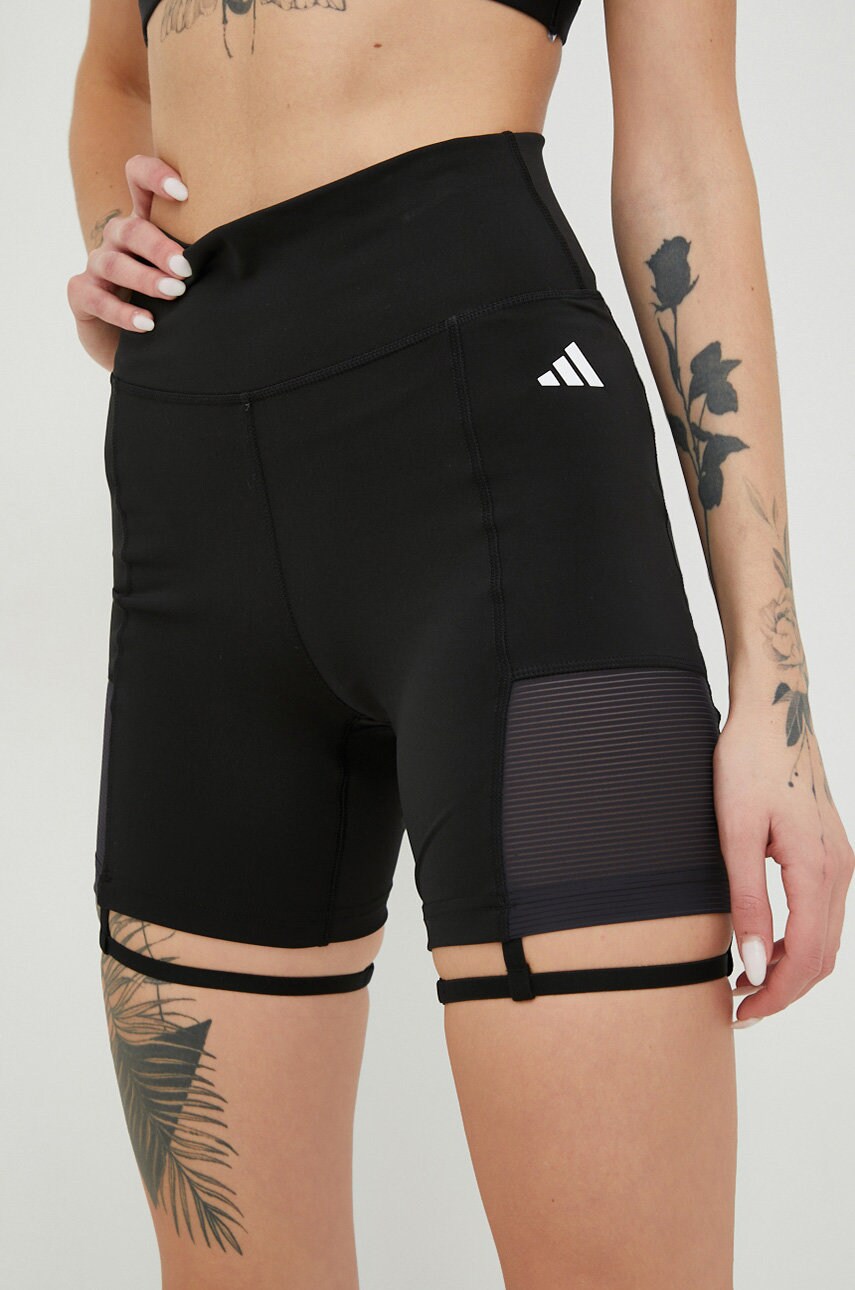 Шорти для тренувань adidas Performance Training Essentials жіночі колір чорний однотонні висока посадка
Шорти для тренувань adidas Performance Training Essentials жіночі колір чорний однотонні висока посадка