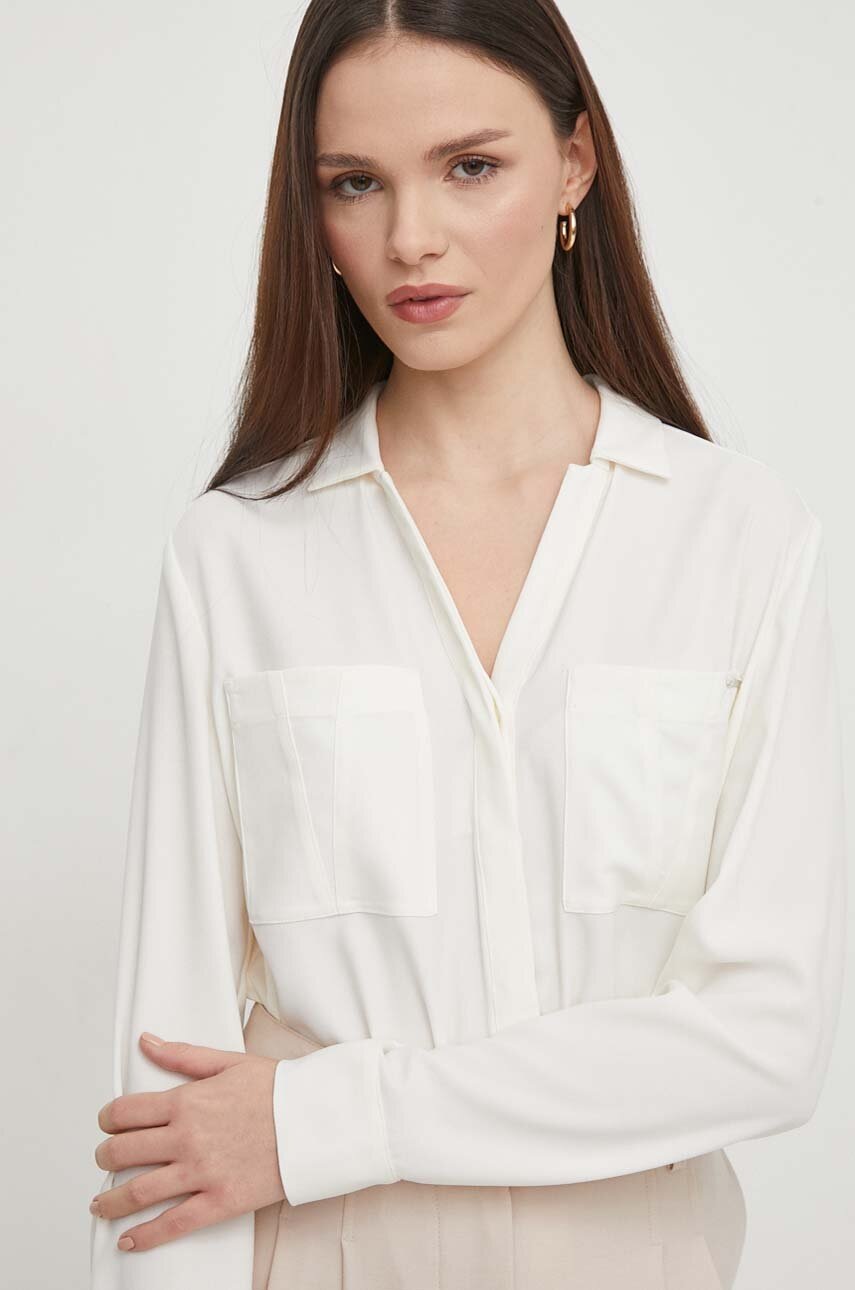 Риза Calvin Klein дамска в бежово със стандартна кройка с класическа яка K20K207019, Бежов
Риза Calvin Klein дамска в бежово със стандартна кройка с класическа яка K20K207019, Бежов