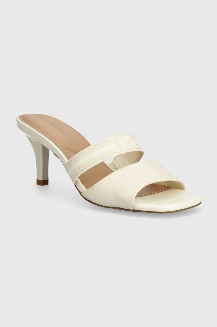 Чехли Tommy Hilfiger SPORTY LEATHER MULE в бежово с дебел ток FW0FW07640, Бежов
Чехли Tommy Hilfiger SPORTY LEATHER MULE в бежово с дебел ток FW0FW07640, Бежов
