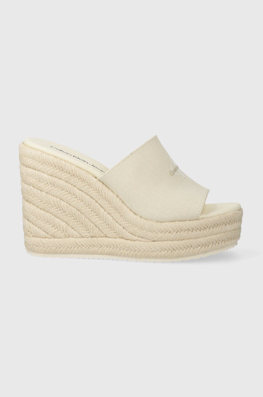 Чехли Calvin Klein Jeans SLIDE WEDGE ROPE SANDAL ML BTW в бежово със скосена платформа YW0YW01356, Бежов
Чехли Calvin Klein Jeans SLIDE WEDGE ROPE SANDAL ML BTW в бежово със скосена платформа YW0YW01356, Бежов