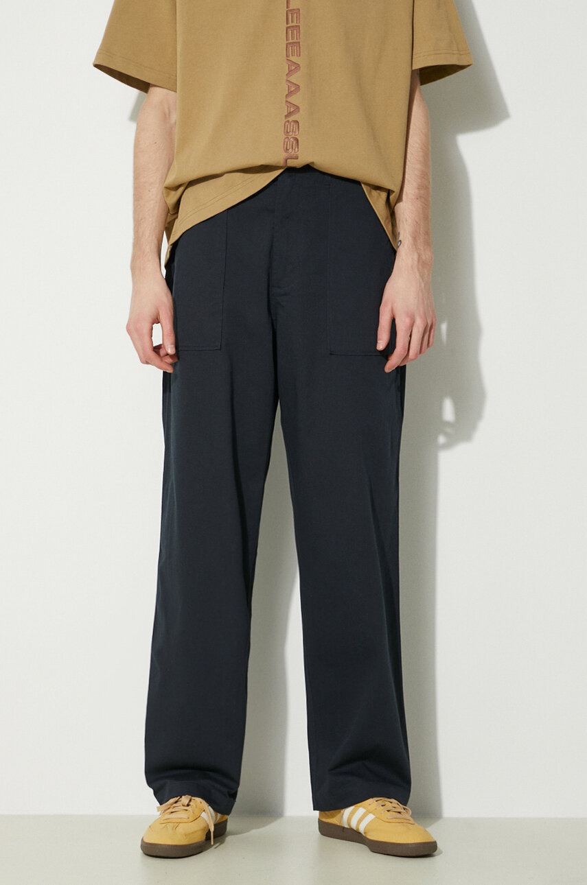 Памучен панталон Universal Works Fatigue Pant в тъмносиньо със стандартна кройка 132.NAVY, Тъмносин
Памучен панталон Universal Works Fatigue Pant в тъмносиньо със стандартна кройка 132.NAVY, Тъмносин
