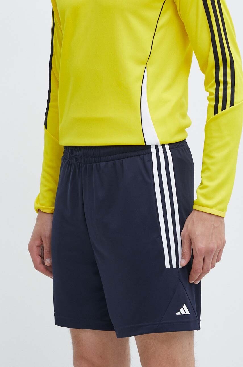 Къс панталон за трениране adidas Performance Legends в тъмносиньо IC2455, Тъмносин
Къс панталон за трениране adidas Performance Legends в тъмносиньо IC2455, Тъмносин
