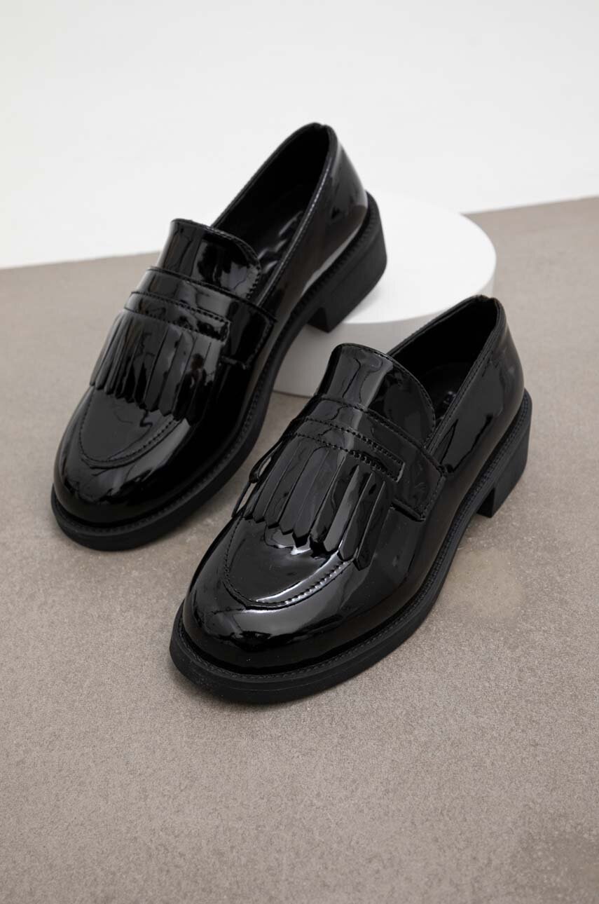 Мокасини Answear Lab x limited collection SISTERHOOD в черно с равна подметка, Черен
Мокасини Answear Lab x limited collection SISTERHOOD в черно с равна подметка, Черен