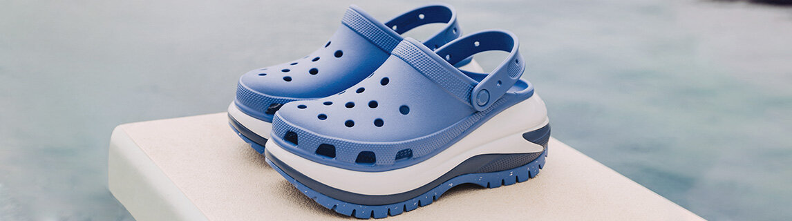 brand date crocs