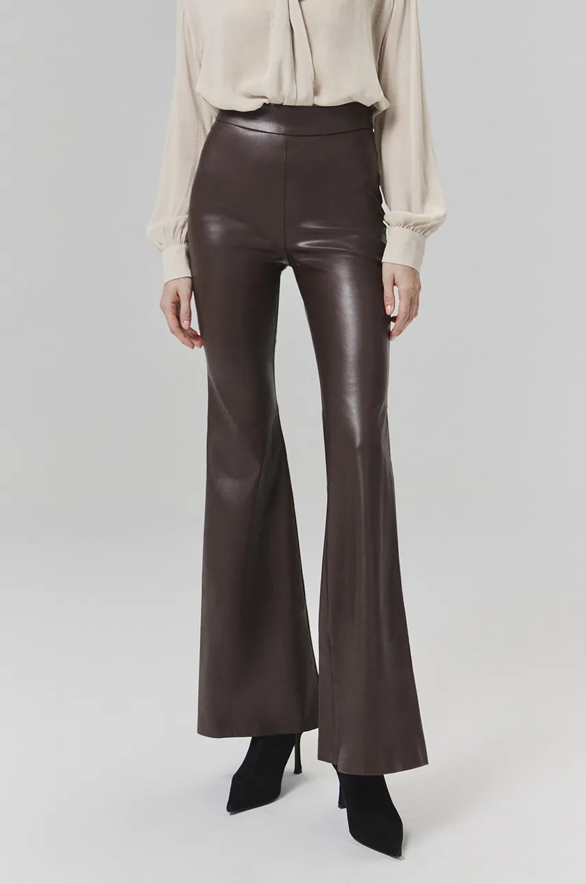 Barna, magas derekú, trapéz nadrág