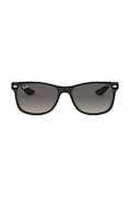 Детски слънчеви очила Ray-Ban Junior New Wayfarer в черно 0RJ9052S
