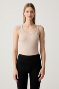 Guess τοπ γυναικείο με βισκόζη COLETTE μπεζ V4YP06 K8RT2