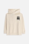 Coccodrillo bluza bawełniana dziecięca kolor beżowy z kapturem z nadrukiem EVERYDAY BOY A
