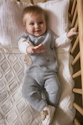 Комплект за бебета Mayoral Newborn в сиво 2709