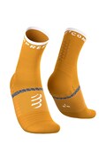 Compressport skarpety sportowe Pro Marathon V2.0 żółte SMCU378