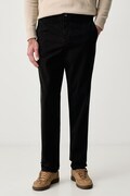 United Colors of Benetton spodnie chinos męskie bawełniane z elastanem czarne regular waist 4TZYUF04P