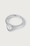 Guess prstan ženski iz nerjavečega jekla CRYSTAL LOVE JUBR06.363JW