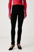 Patrizia Pepe spodnie slim fit damskie czarne regular waist 2P0041 C0271
