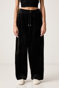 Puma spodnie dresowe damskie welurowe Essentials Elevated czarne high waist 694022