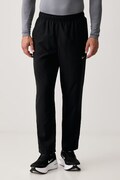 Nike spodnie treningowe męskie Form Dri-FIT czarne regular waist FB7490.010