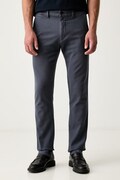 BOSS Orange spodnie chinos męskie bawełniane z elastanem Chino-Slim-2 granatowe regular waist 50566715