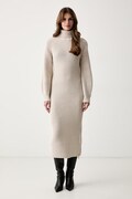 Armani Exchange rochie tricotată cu lână bej simplă XW002636 AF16604