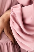Bardot sukienka ANTONIA różowa z koronkowymi wstawkami 59849DB3
