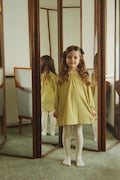 Konges Sløjd sukienka bawełniana MARLO DRESS GOTS żółta gładka KS106146