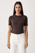 Guess T-shirt damski z modalem MARIKA brązowy O6GI00 KBF92