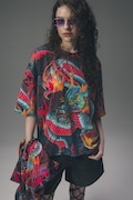 T-shirt damski bawełniany z kolekcji Tattoo Art by Tuan Nguyen multicolor RS26-TSDC59
