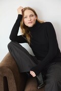 Medicine sweter damski kolor czarny lekki z golfem