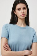 modrá