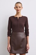 Longsleeve damski bawełniany z elastanem w prążki brązowy RW26-BUD053