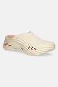 Шльопанці Crocs Echo Wave Clog колір бежевий 210521