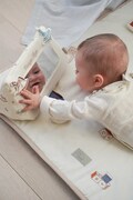 Cam Cam Copenhagen lusterko do leżenia na brzuszku niemowlęce bawełniane Vintage Toys beżowe 1093