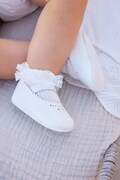 Mayoral Newborn buty niemowlęce kolor biały 9092