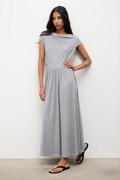 Answear.LAB sukienka kolor szary maxi rozkloszowana
