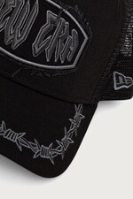 Кепка-тракер New Era DISTRESSED PATCH E-FRAME цвет черный