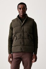 Безрукавка чоловіча Barbour Powell колір зелений