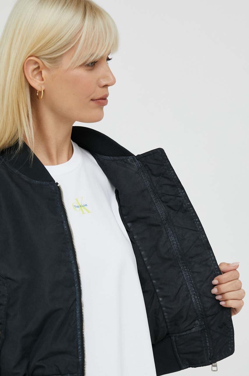 Calvin Klein Jeans kurtka bomber damski kolor czarny