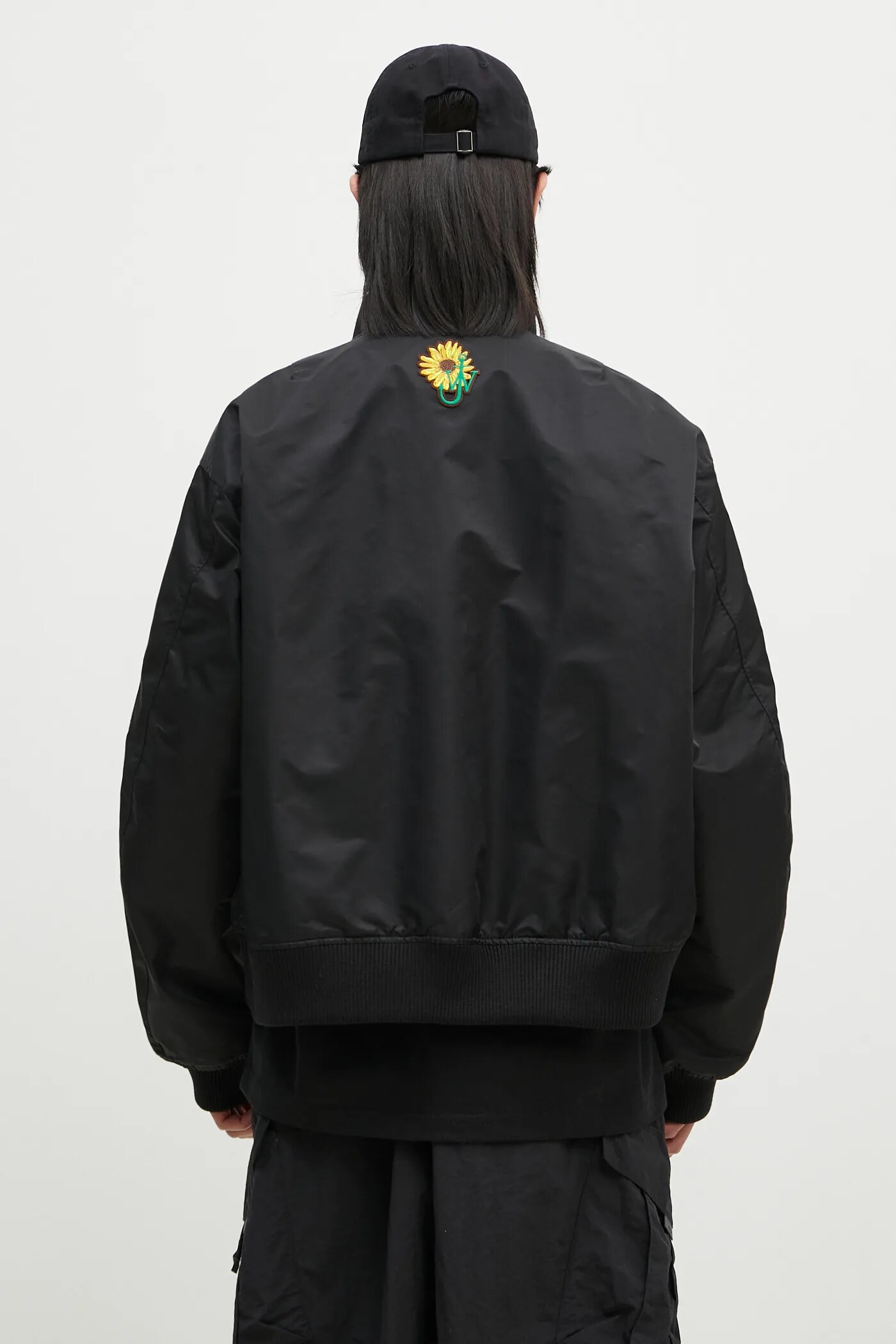 AW24-KUU03A-99X_F3_PRM.webp?v=