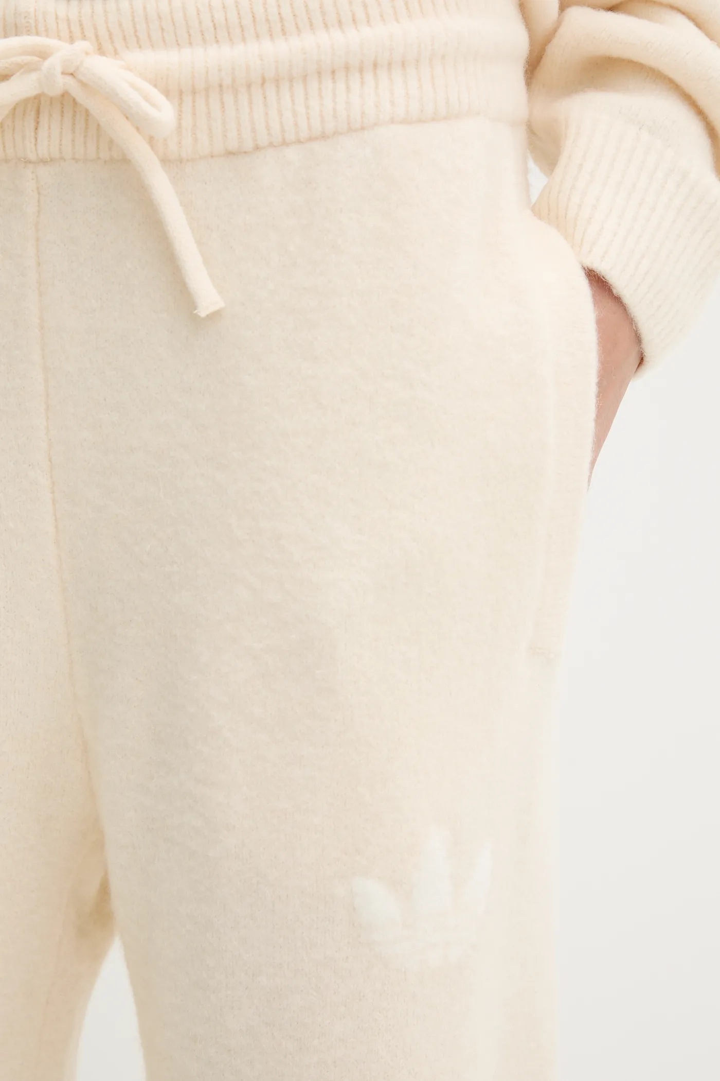 adidas Originals pantaloni de trening cu amestec de lână Knitted