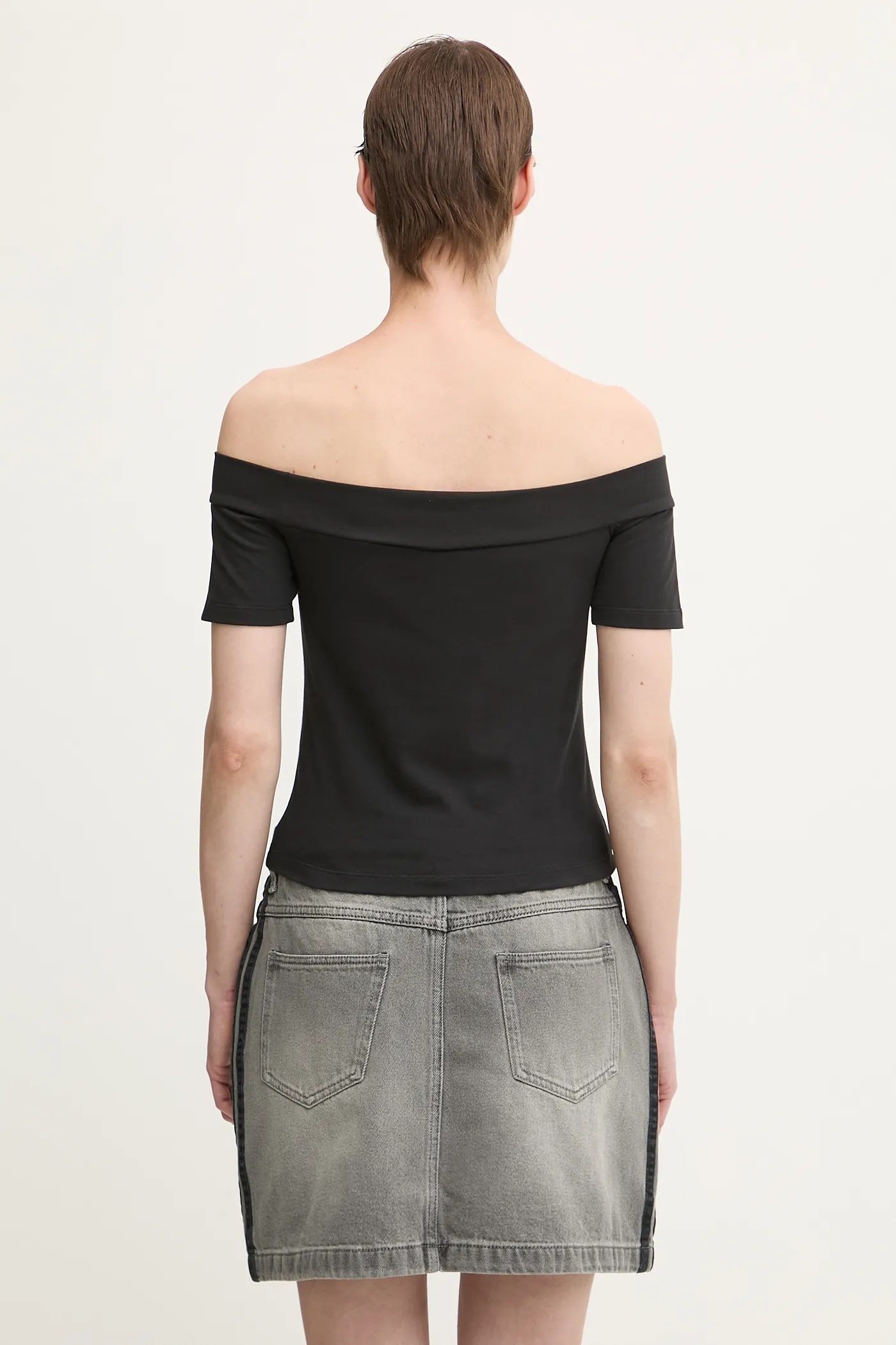 トップス A adidas Originals t-shirt Bandeau SS black color JV9742 at PRM US
