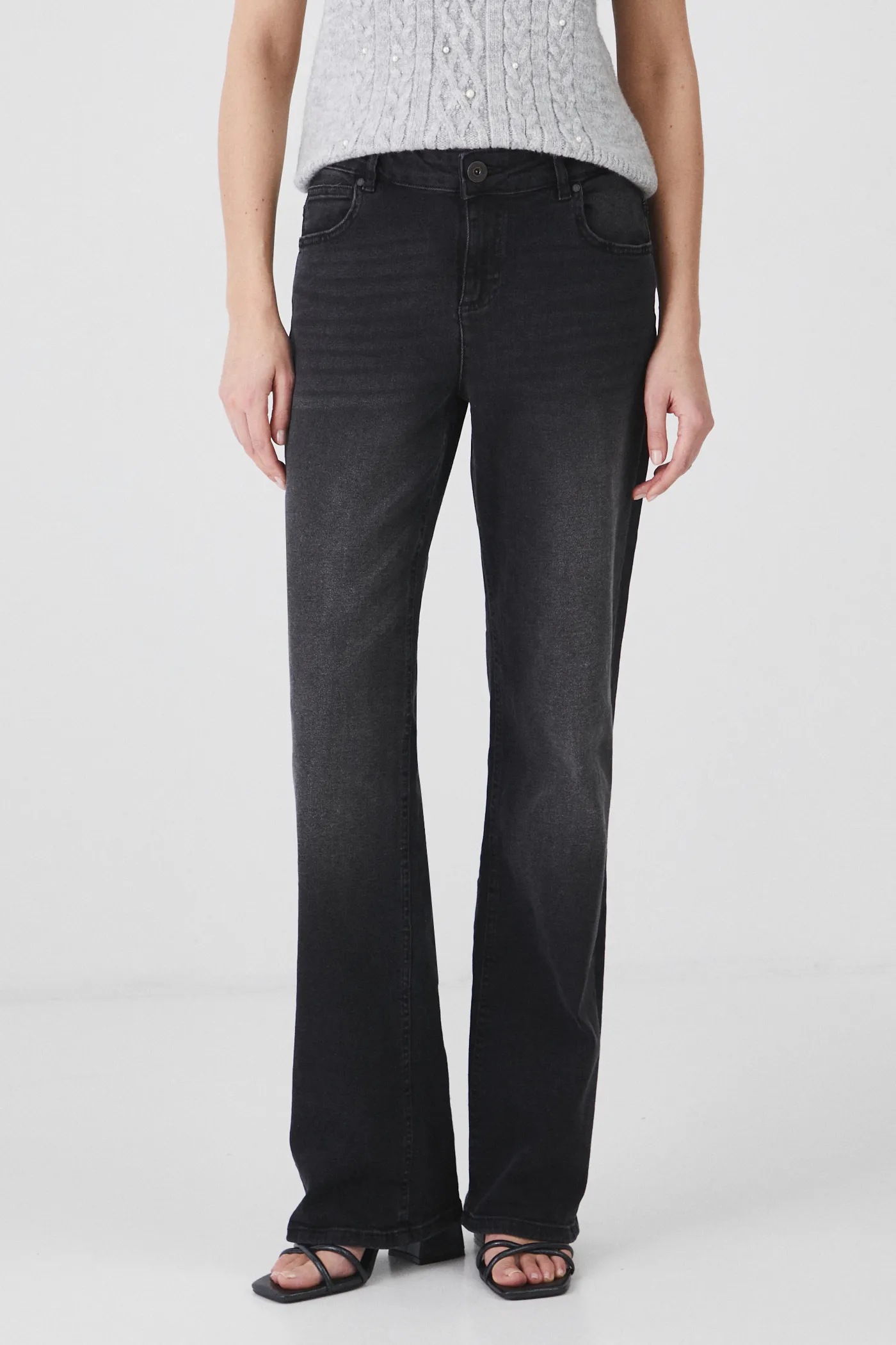 Jeansy damskie wide leg z efektem sprania kolor czarny