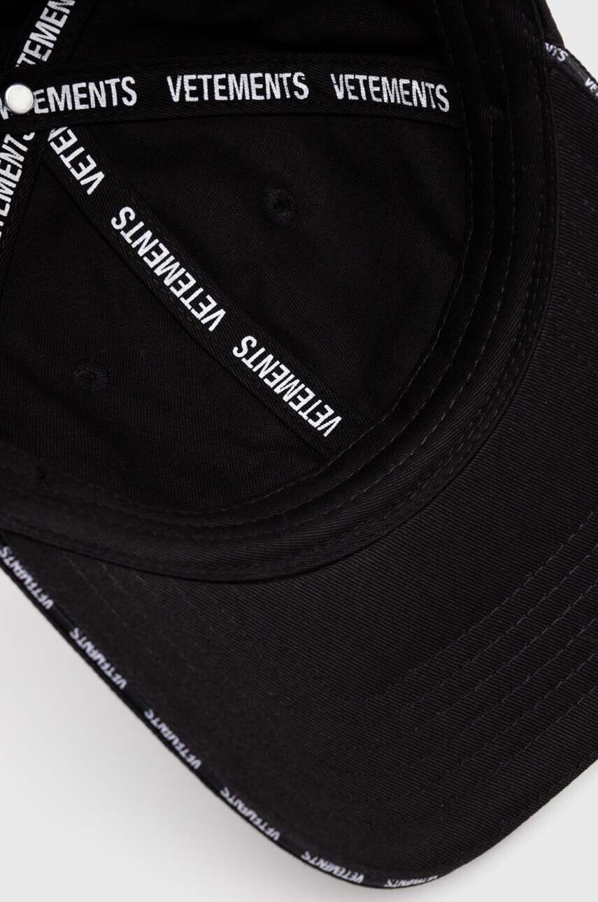 VETEMENTS cotton baseball cap Iconic Logo Cap PRM EU VETEMENTS cotton baseball cap Iconic Logo Cap PRM EU